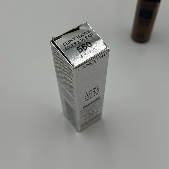 Lancome Teint Idole Ultra Wear All Over Concealer 0.43oz/13mL - 560 Suede Cool - Picture 3 of 3